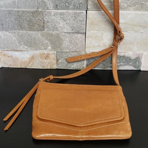 Hobo Amble Leather Crossbody - Picture 3 of 8